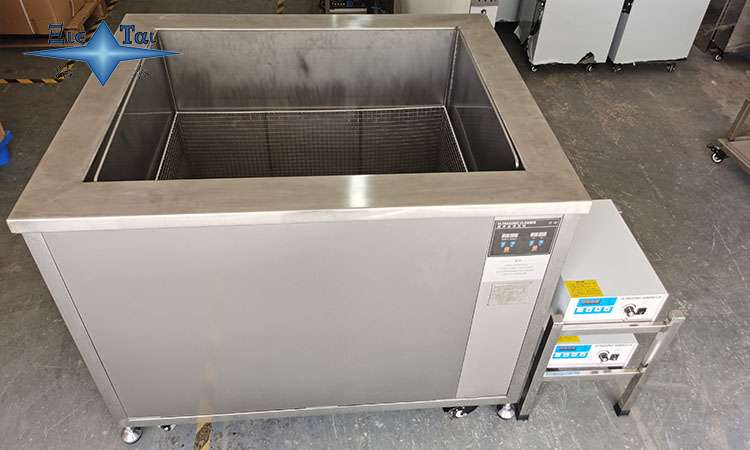 超聲波清洗機(jī)：清潔金屬冷藏設(shè)備，保持食品衛(wèi)生和品質(zhì)